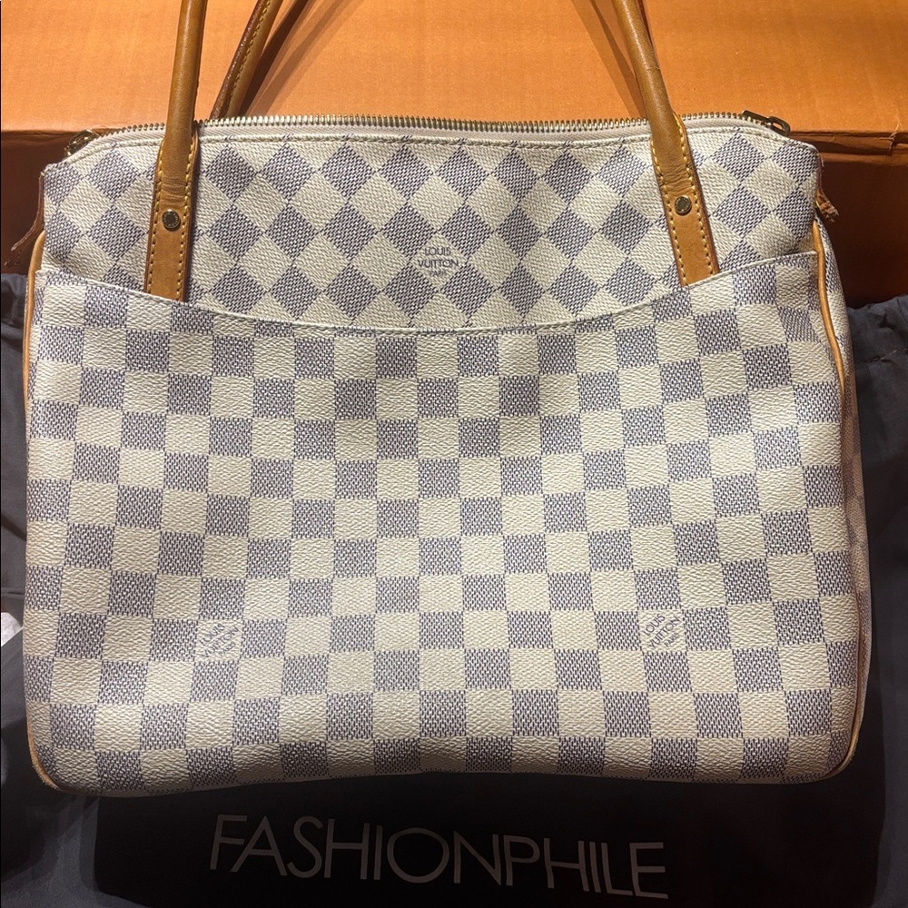 Beautiful Louis Vuitton Figheri PM